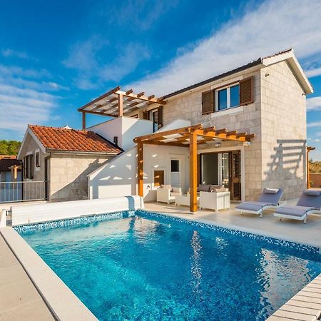 Villa Diomedes With The Sea View And The Pool Rogoznica  Eksteriør bilde
